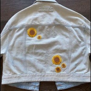 Light wash cropped jean jacket